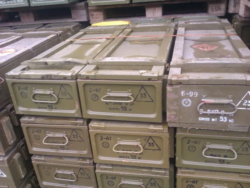 MILITARY BOXES AND CRATES