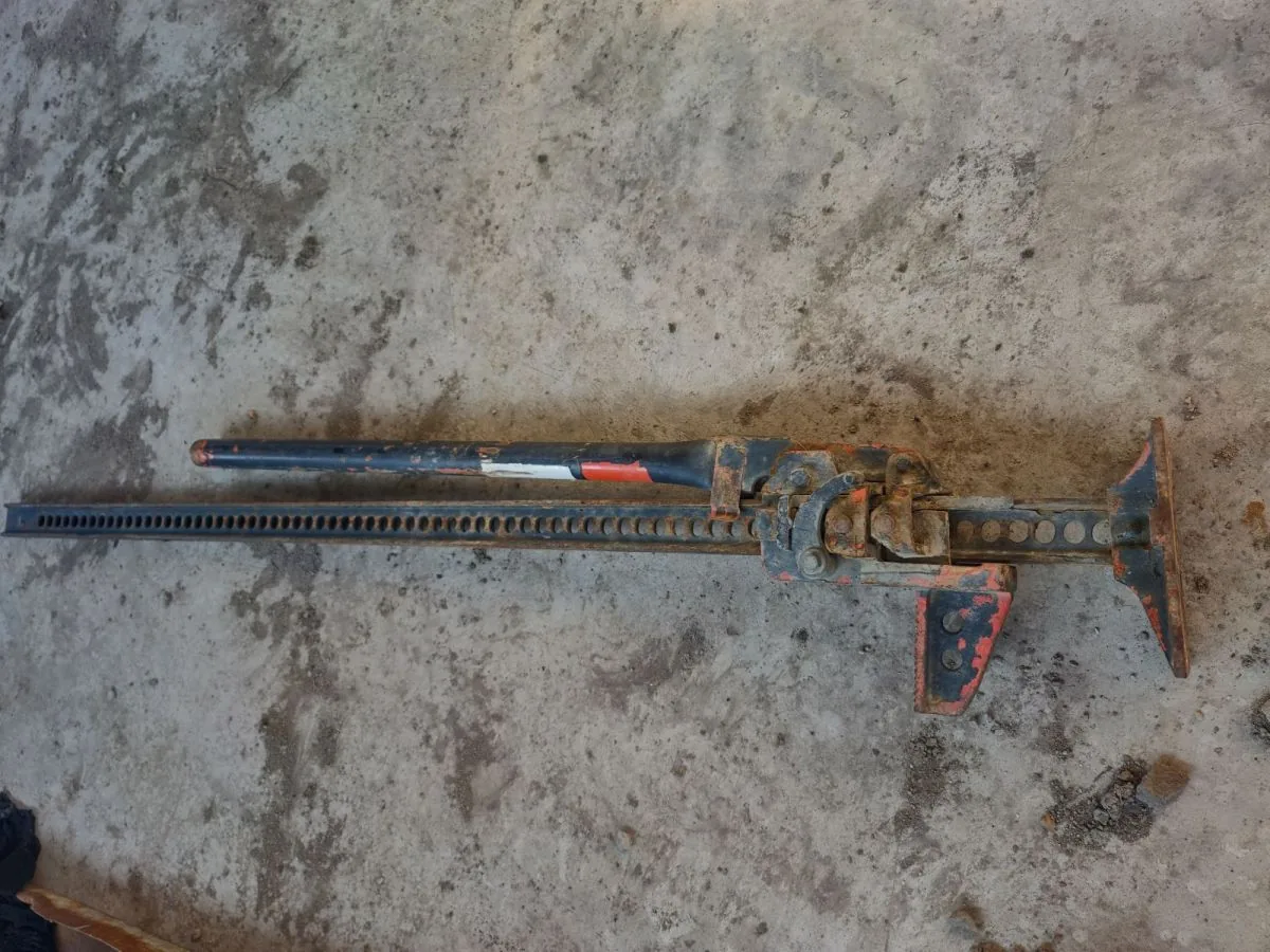 NATO ARMY JACK MECHANICAL 1800 KG US ARMY