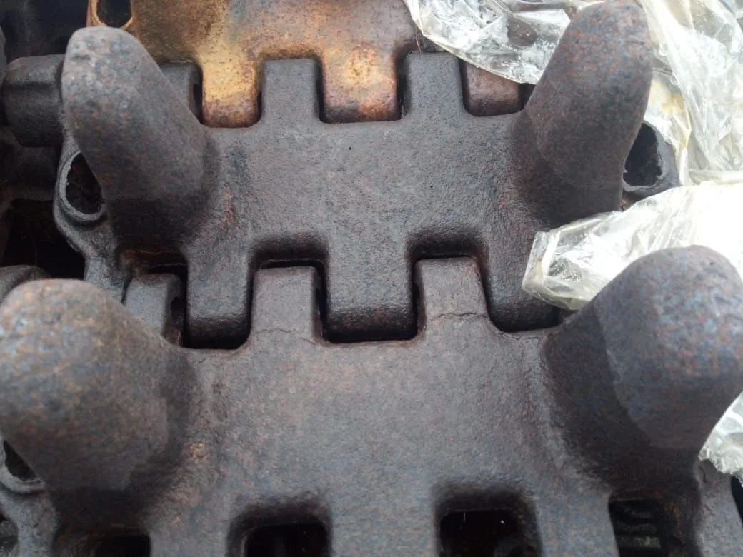 MT-LB TRACKS