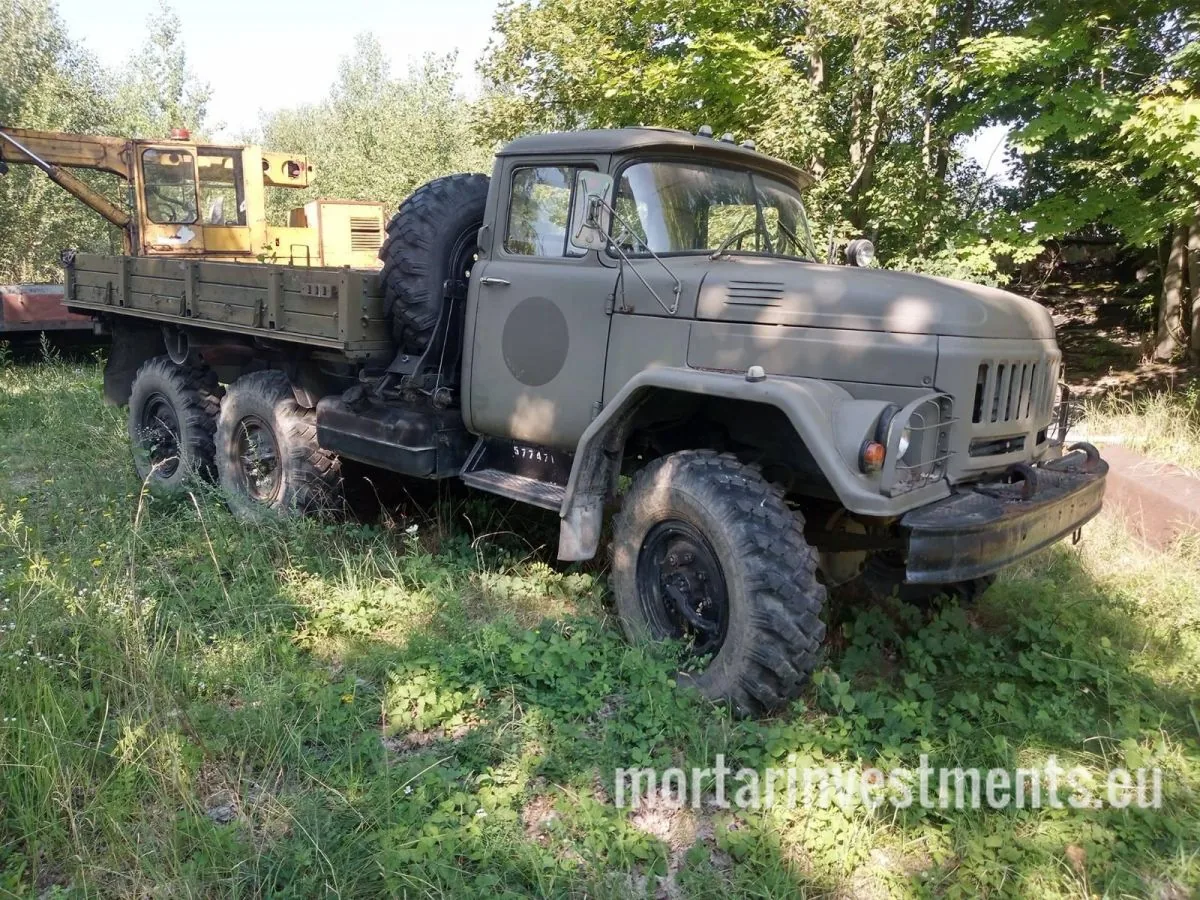 ZIL-131 FLATBED